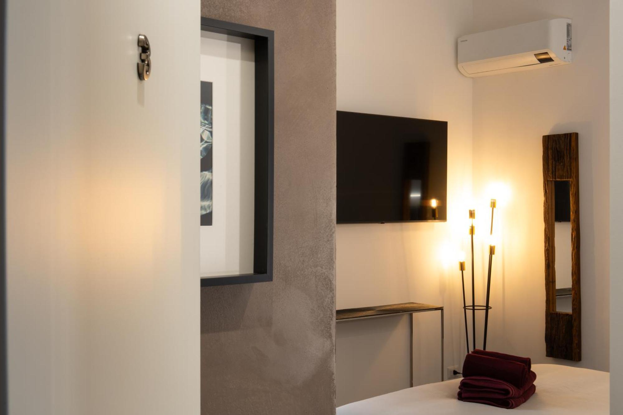 Embassy Suites Roma Esterno foto