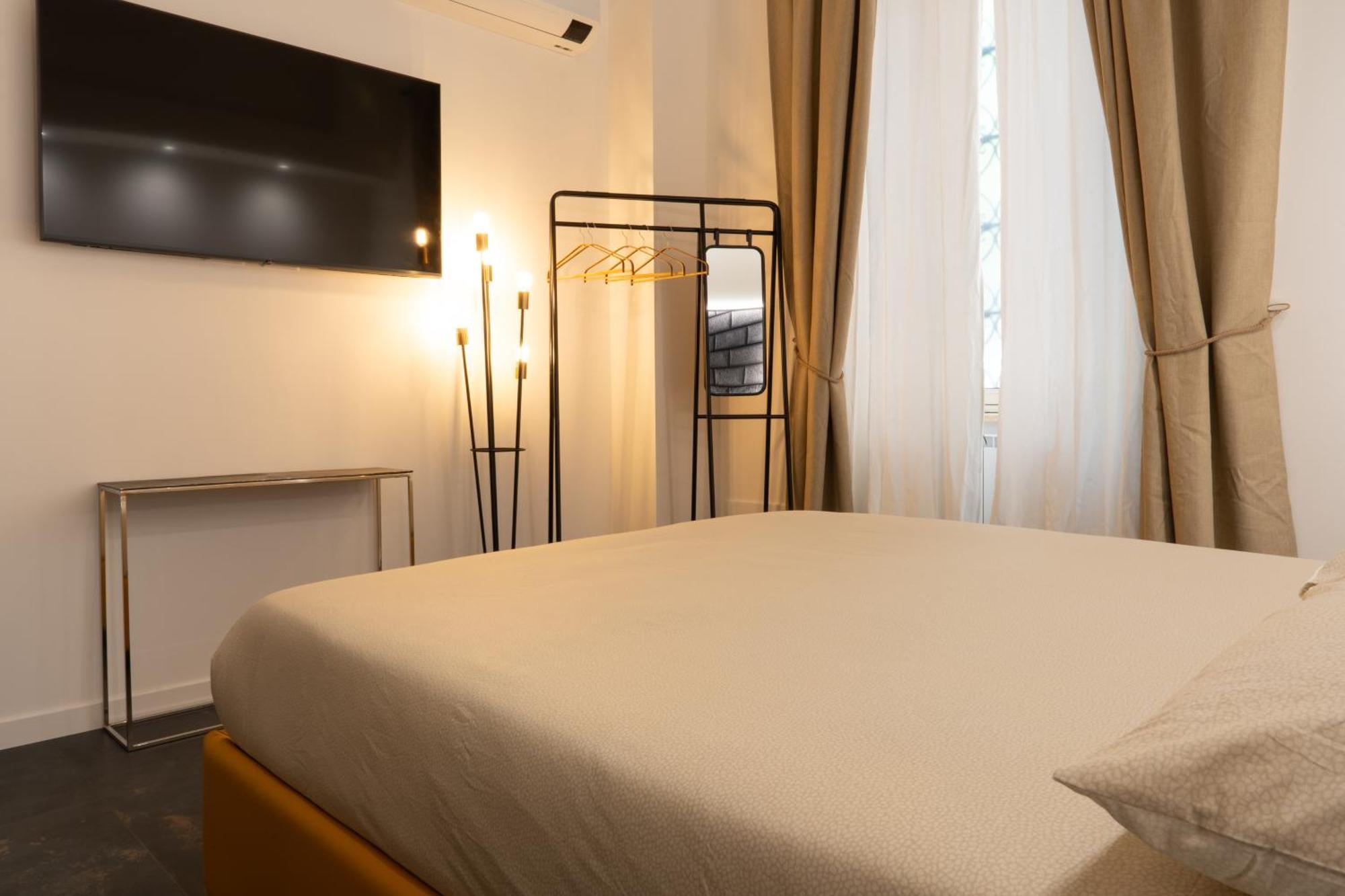 Embassy Suites Roma Esterno foto